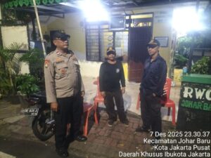 Sinergi Polisi dan Warga, Patroli Dialogis Jaga RW 09 Johar Baru Aman
