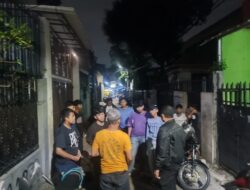 Respon Cepat Polsek Johar Baru, Cek TKP Laporan Warga Ke 110 Adanya Anak-anak Nongkrong di Tanah Tinggi