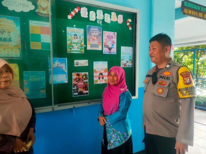 
					Barcode Anti-Bullying di Sekolah, Bhabinkamtibmas Kebon Sirih Perkuat Keamanan Pelajar