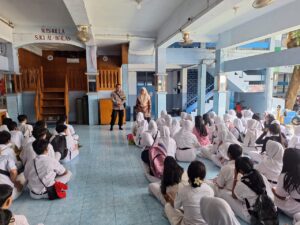 Cegah Pelajar Terprovokasi, Bhabinkamtibmas Pegangsaan Perketat Edukasi Kamtibmas di Sekolah
