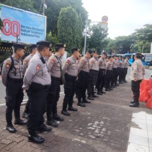 Kapolsek Kemayoran Pimpin Apel Pengamanan Aksi DPP APDESI di Kawasan Harmoni