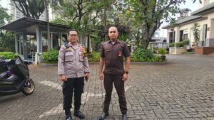 Sambangi Apartemen Paviliun Sebagai Cooling System, Bhabinkamtibmas Sampaikan Imbauan Kepada Security
