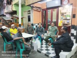 Bhabinkamtibmas Kampung Rawa Sambangi Pos Kamling RW 01, Perkuat Keamanan Lingkungan Dini Hari