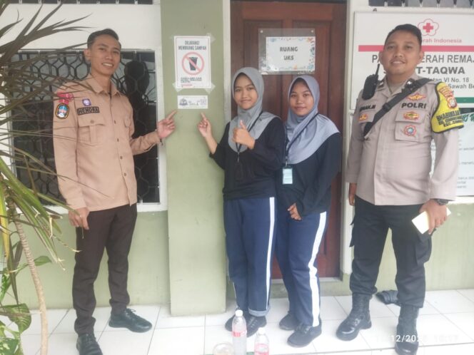 
					Pelajar Jaga Jakarta” Bhabinkamtibmas Sambang Sekolah, Sosialisasi Barcode Aduan”