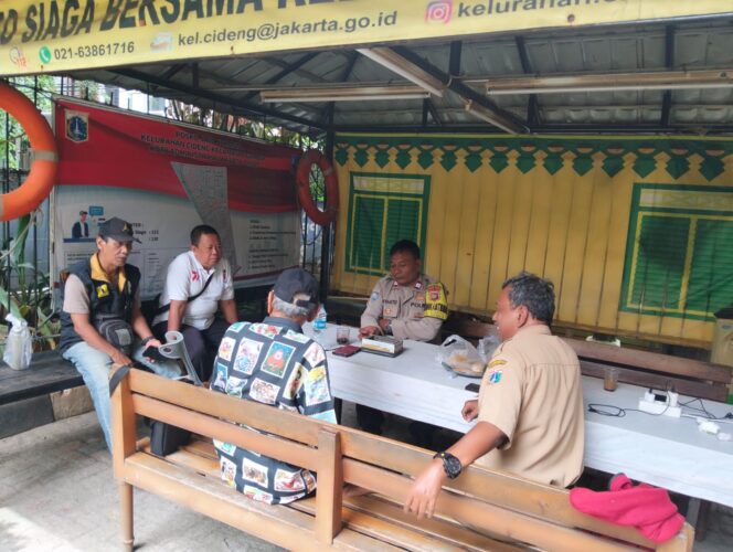 
					Bhabinkamtibmas Cideng Ajak Tokoh Masyarakat Perkuat Deteksi Dini dan Stabilitas Lingkungan