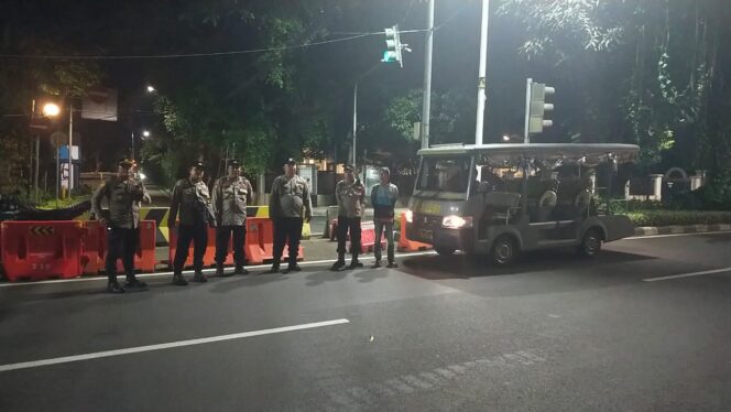 
					Patroli Tiga Pilar Menteng Kawal Jalan Teuku Umar Jaga Jakarta Tetap Aman di Malam Hari