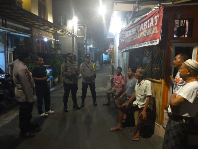 
					Patroli Jalan Kaki Tiga Pilar Menteng: Menyusuri Gang Sempit Demi Jakarta Aman