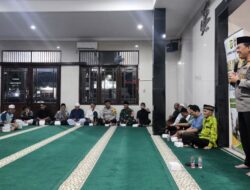 Polda Metro Jaya Gelar Satu Jam Mengaji Bersama Polisi di Masjid Al-Mizan