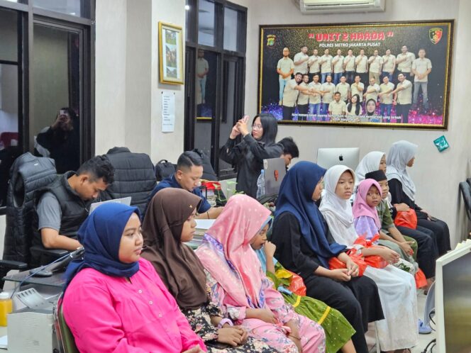 
					Sat Reskrim Polres Metro Jakarta Pusat Hadirkan Kehangatan bagi 25 Anak Yatim Piatu
