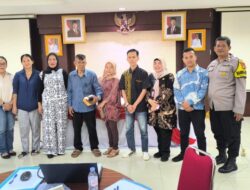 Bhabinkamtibmas Kebon Kelapa Hadiri Rapat Mediasi Warga Terkait Penataan Kawasan Batu Tulis VIII