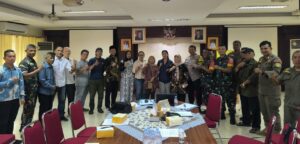 Bhabinkamtibmas Kebon Kelapa Hadiri Rapat Mediasi Warga Terkait Penataan Kawasan Batu Tulis VIII