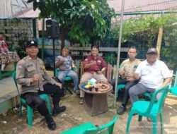 Hadir di Tengah Masyarakat, Bhabinkamtibmas Galur Dukung Kegiatan Posyandu RW 04 Bersama 3 Pilar