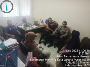 Mediasi Cepat di Kelurahan Pegangsaan: Bhabinkamtibmas Selesaikan Sengketa Alamat Warga