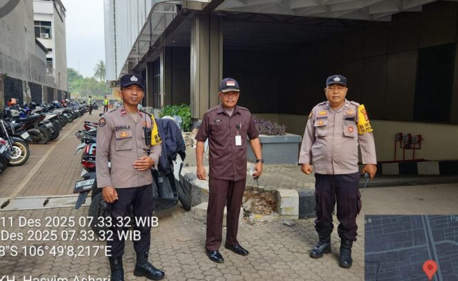 
					Pengamanan Aset Vital di PT PELNI, Polsek Metro Gambir Perketat Kesiapsiagaan