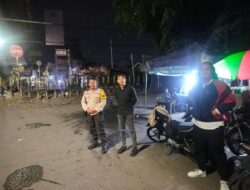 Patroli Malam Bhabinkamtibmas Duri Pulo Bersama Pokdarkamtibmas Jaga Kondusivitas Kolong Roxy