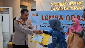 Polsek Metro Gambir Gelar Lomba Orasi “Ibu sebagai Polisi Keluarga” Dukung Program Jaga Jakarta