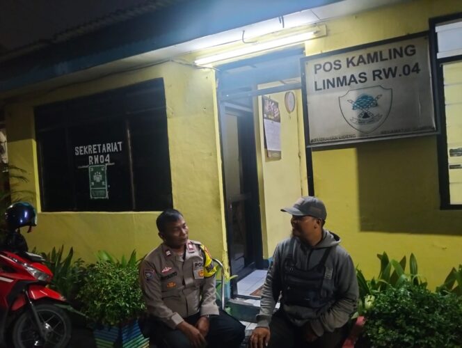 
					Bhabinkamtibmas Cideng Perkuat Peran Satkamling RW 04 dalam Jaga Jakarta