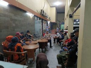 Kapolsek Sawah Besar Rangkul Ormas Jaga Kondusifitas” Dengan Diskusi terbuka