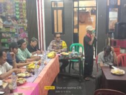 Jalin Silaturahmi dan Kamtibmas, Polisi Hadiri Pertemuan Rutin Warga RW 02 Kampung Rawa