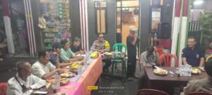 Jalin Silaturahmi dan Kamtibmas, Polisi Hadiri Pertemuan Rutin Warga RW 02 Kampung Rawa