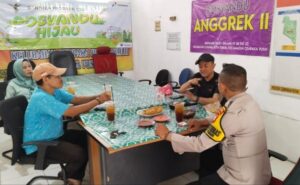 Jaga Kamtibmas Kondusif, Bhabinkamtibmas Cempaka Putih Timur Sambangi RW 002