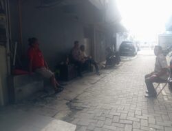 Bhabinkamtibmas Kebon Kelapa Sambangi Warga Jl Hayam Wuruk, Perkuat Kewaspadaan Lingkungan
