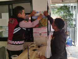 Sambangi Satpam Gereja, Unit Samapta Sosialisasi Aduan Via Barcode Dan Layanan 110