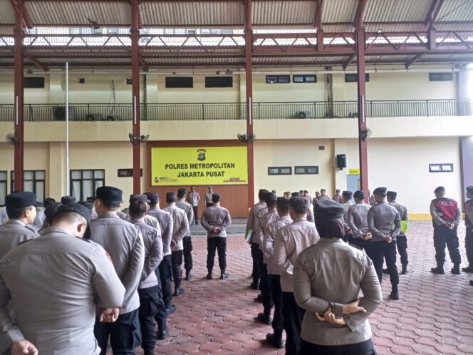 
					Polres Jakpus Tekankan Kepercayaan Publik Lewat Disiplin dan Pelayanan Humanis