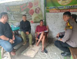 Bhabinkamtibmas Kebon Kacang Saling Koordinasi Dengan Tokoh Masyarakat dan Warga RW 05 Memastikan Wilayah Kondusif