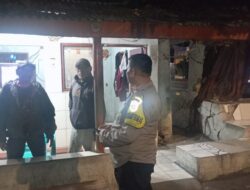 Bhabinkamtibmas Kebon Kelapa Sambangi Pos Kamling RW 01, Perkuat Kewaspadaan Lingkungan