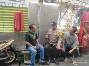 Polisi Sambangi Warga RW 01 Galur, Perkuat Cooling System dan Antisipasi Gangguan Kamtibmas