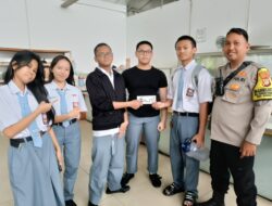 Polri Masuk Sekolah, Tempel Stiker Aduan Berbasis Barcode” Untuk Pelajar Di Sekolahan