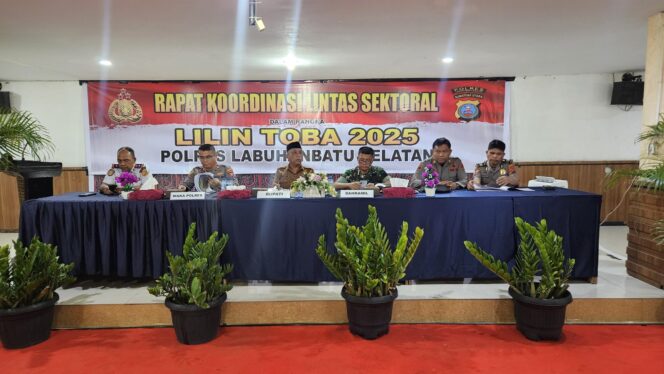 
					Rakor Lintas Sektoral Ops Lilin Toba 2025, Polres Labusel Pastikan Kesiapan Pengamanan Nataru Aman Dan Kondusif
