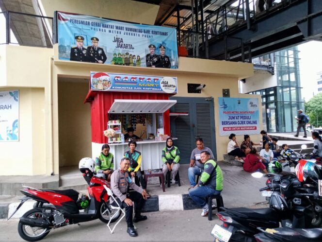 
					Polsek Metro Gambir Perkuat Kemitraan Lewat Monitoring Gerai Ojol Mart Juanda