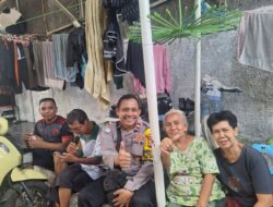 Patroli Dialogis di Pegangsaan, Bhabinkamtibmas Ajak Warga Perkuat Keamanan Lingkungan