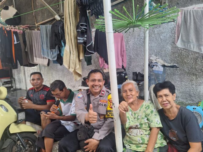 
					Patroli Dialogis di Pegangsaan, Bhabinkamtibmas Ajak Warga Perkuat Keamanan Lingkungan