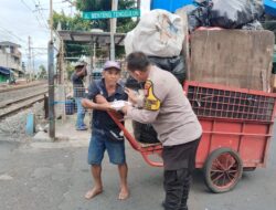 Polri Berbagi 300 Box Makanan, Wujud Kepedulian Untuk Masyarakat Menteng
