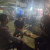 Bhabinkamtibmas Kebon Kacang Patroli Dan Sambangi Poskamling RW 09 Sebagai Cooling System
