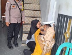 Polwan Jaga Jakarta Edukasi Ibu-ibu Posyandu Pegangsaan soal Pencegahan Kekerasan Perempuan dan Anak