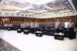 Pelayanan Polri Hadir Menjaga Keamanan, Kedamaian, dan Kekhidmatan Natal serta Tahun Baru, Melindungi Suasana Sosial-Spiritual Masyarakat