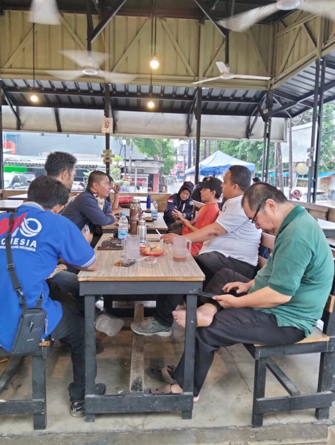
					RAPAT INTERNAL PERSIAPAN KONGRES DAERAH MIO INDONESIA PD JAKARTA TIMUR KE-1