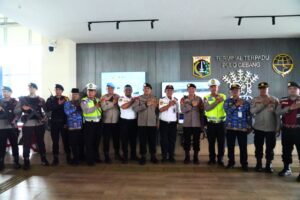 Dansat Brimob Metro Tinjau Gereja dan Pospam, Pastikan Kesiapan Layanan Nataru 2025