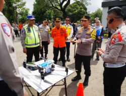 Kapolri Tinjau Pos Command Center, Pastikan Arus Mudik Berjalan Aman dan Nyaman