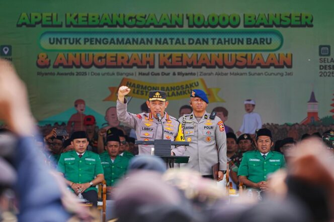 
					Kapolri Pimpin Apel Kebangsaan Banser, Perkuat Sinergi Pengamanan Natal 2025 dan Tahun Baru 2026