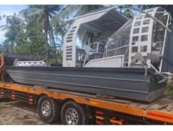 Polri Siagakan Swam Boat di Kutablang Bireuen, Bantu Mobilitas Warga Pascabencana