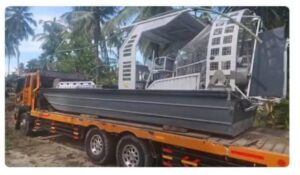 Polri Siagakan Swam Boat di Kutablang Bireuen, Bantu Mobilitas Warga Pascabencana