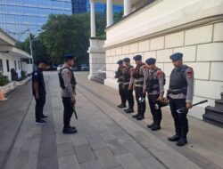 Brimob Metro Jaya Laksanakan Sterilisasi Gereja Immanuel, Pastikan Pelayanan Keamanan Ibadah Natal di Jakarta