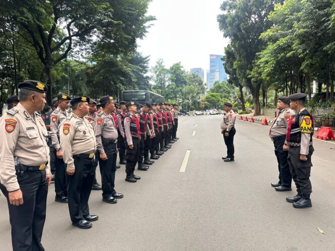 
					Patroli Natal Polda Metro Jaya,Pastikan Perayaan Natal Aman dan Nyaman