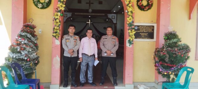 
					Polres Labusel Berikan Pengamanan Ibadah Natal di GKPI Kotapinang, Situasi Aman dan Kondusif