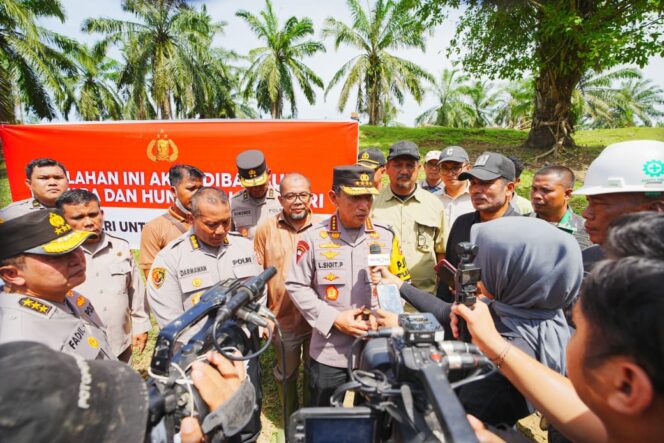 
					Kapolri Tinjau Kesiapan Lokasi Huntap Polri seluas 6,5 Ha di Aceh Tamiang